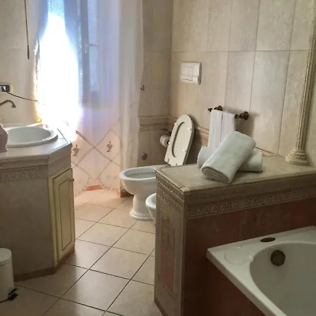 La Pietra 3*