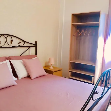 Alojamento de Acomodação e Pequeno-almoço La Pietra Ercolano